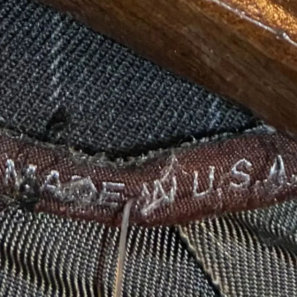 Hickey Freeman Loro Piana Tasmanian Super 150s Suit Pinstripe Worsted Wool 42L